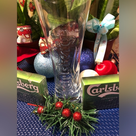 Carlsberg Set- Pilsner Glass & 2 Decks of Cards BNWT - Picture 3 of 12